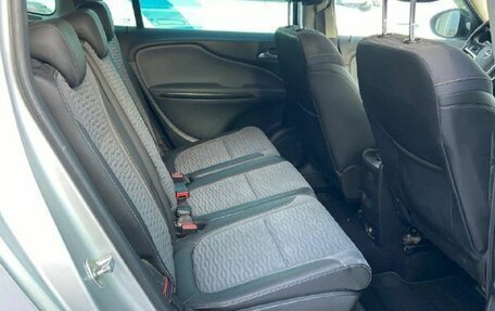 Opel Zafira C рестайлинг, 2013 год, 988 000 рублей, 14 фотография