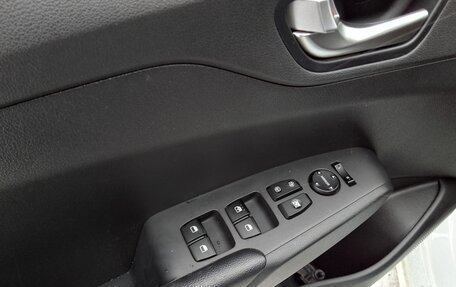 Hyundai Solaris II рестайлинг, 2021 год, 1 499 000 рублей, 15 фотография