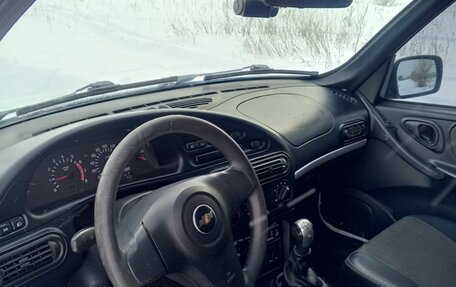 Chevrolet Niva I рестайлинг, 2013 год, 550 000 рублей, 4 фотография