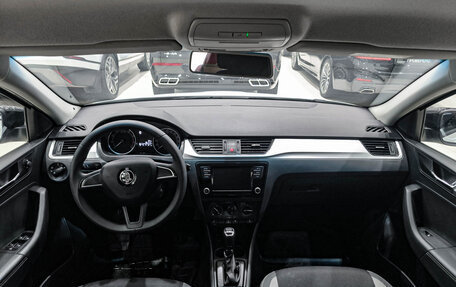 Skoda Rapid I, 2018 год, 1 050 000 рублей, 18 фотография