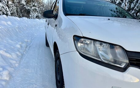 Renault Logan II, 2016 год, 350 000 рублей, 4 фотография
