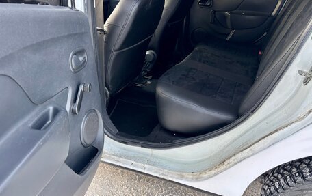 Renault Logan II, 2016 год, 350 000 рублей, 12 фотография