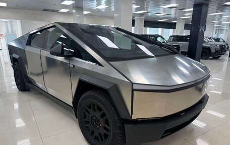 Tesla Cybertruck, 2024 год, 19 200 000 рублей, 1 фотография