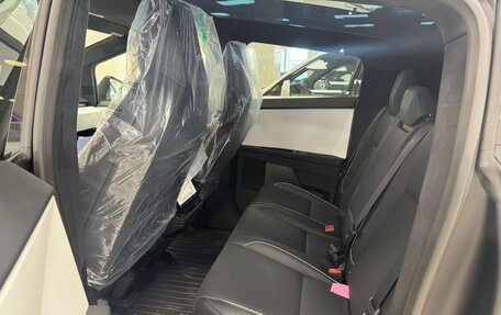 Tesla Cybertruck, 2024 год, 19 200 000 рублей, 13 фотография
