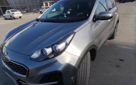 KIA Sportage IV рестайлинг, 2020 год, 2 320 000 рублей, 2 фотография