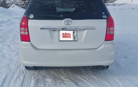 Toyota Wish II, 2004 год, 700 000 рублей, 2 фотография