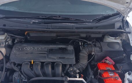 Toyota Wish II, 2004 год, 700 000 рублей, 7 фотография