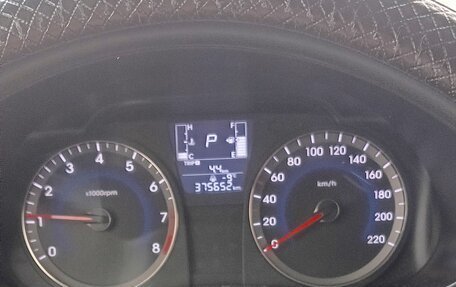 Hyundai Solaris II рестайлинг, 2015 год, 575 000 рублей, 13 фотография