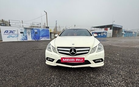Mercedes-Benz E-Класс, 2011 год, 1 250 000 рублей, 4 фотография