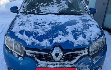 Renault Logan II, 2016 год, 300 000 рублей, 2 фотография