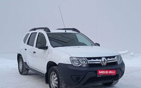 Renault Duster I рестайлинг, 2017 год, 1 022 000 рублей, 3 фотография