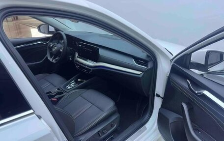 Skoda Octavia IV, 2022 год, 2 500 000 рублей, 11 фотография