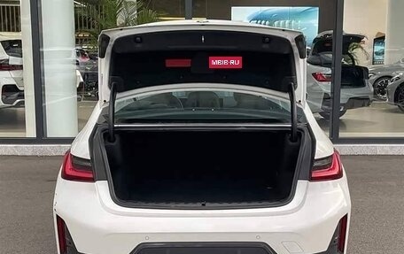 BMW 3 серия, 2023 год, 3 340 800 рублей, 14 фотография