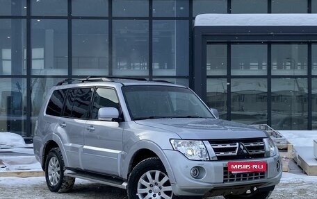 Mitsubishi Pajero IV, 2013 год, 2 369 000 рублей, 3 фотография