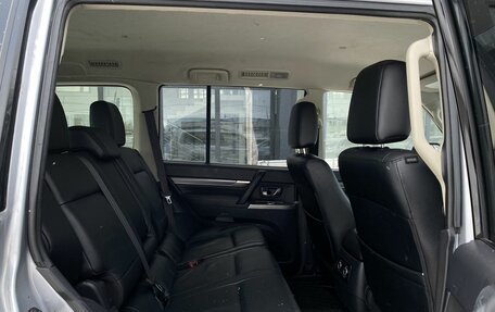 Mitsubishi Pajero IV, 2013 год, 2 369 000 рублей, 24 фотография