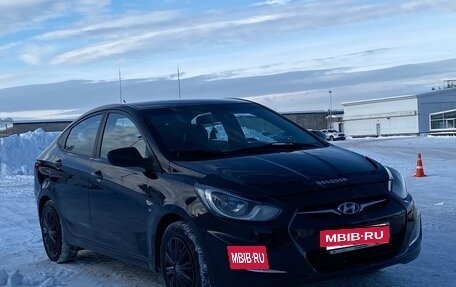 Hyundai Solaris II рестайлинг, 2013 год, 655 000 рублей, 3 фотография