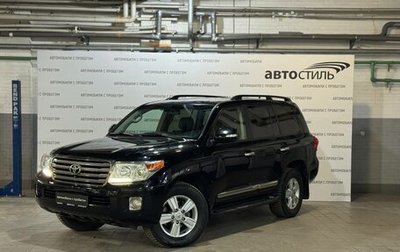 Toyota Land Cruiser 200, 2013 год, 3 779 000 рублей, 1 фотография