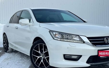 Honda Accord IX рестайлинг, 2013 год, 1 550 000 рублей, 5 фотография