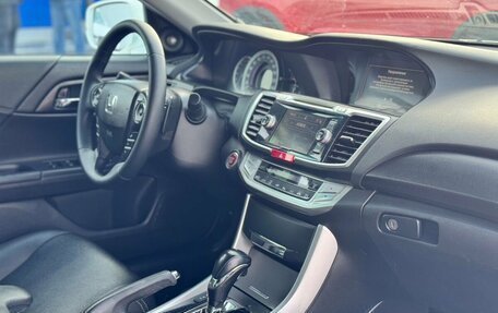 Honda Accord IX рестайлинг, 2013 год, 1 550 000 рублей, 19 фотография