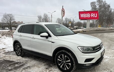 Volkswagen Tiguan II, 2019 год, 2 195 000 рублей, 2 фотография