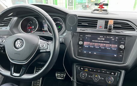 Volkswagen Tiguan II, 2019 год, 2 195 000 рублей, 8 фотография