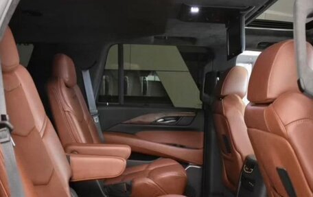 Cadillac Escalade IV, 2019 год, 7 130 000 рублей, 10 фотография