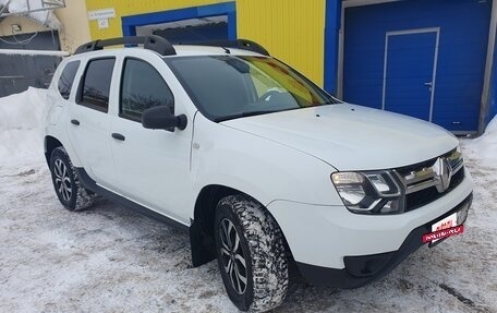 Renault Duster I рестайлинг, 2017 год, 900 000 рублей, 6 фотография