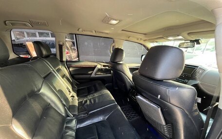 Toyota Land Cruiser 200, 2011 год, 3 150 000 рублей, 6 фотография