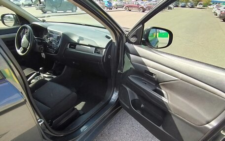 Mitsubishi Outlander III рестайлинг 3, 2014 год, 1 250 000 рублей, 8 фотография