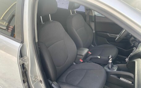 KIA Rio III рестайлинг, 2013 год, 595 000 рублей, 10 фотография