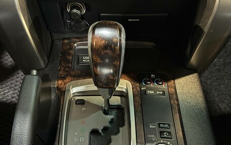 Toyota Land Cruiser 200, 2013 год, 3 779 000 рублей, 19 фотография