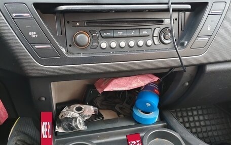 Citroen C4 Picasso II рестайлинг, 2010 год, 620 000 рублей, 15 фотография