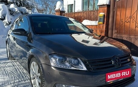 Volkswagen Passat B7, 2011 год, 1 200 000 рублей, 2 фотография