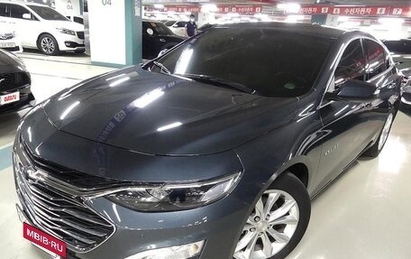 Chevrolet Malibu IX, 2022 год, 1 740 000 рублей, 2 фотография