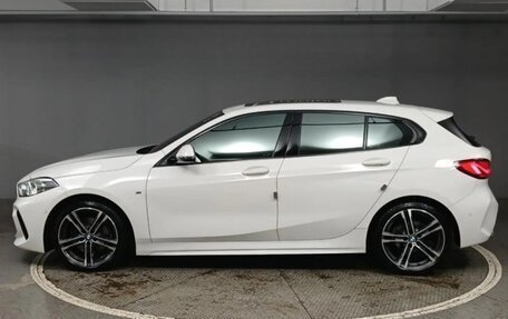 BMW 1 серия, 2020 год, 2 000 000 рублей, 3 фотография