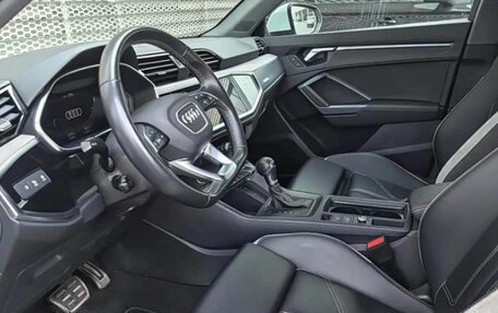 Audi Q3, 2022 год, 2 390 000 рублей, 7 фотография