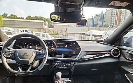 Chevrolet Trax, 2023 год, 1 600 000 рублей, 4 фотография