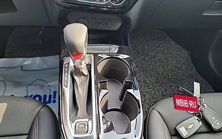 Chevrolet Trax, 2023 год, 1 600 000 рублей, 7 фотография