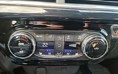 Chevrolet Trax, 2023 год, 1 600 000 рублей, 8 фотография