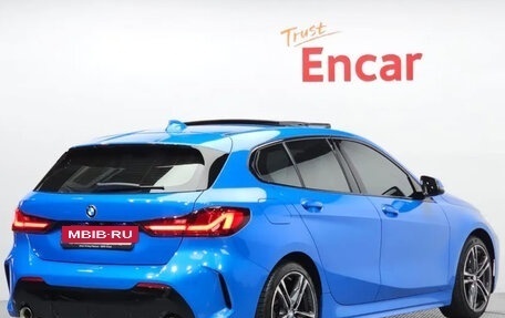 BMW 1 серия, 2021 год, 2 740 000 рублей, 4 фотография