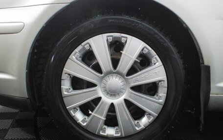 Toyota Avensis III рестайлинг, 2004 год, 545 000 рублей, 23 фотография