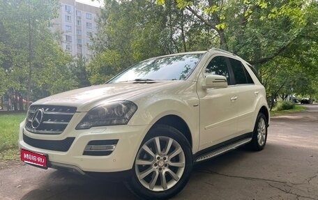 Mercedes-Benz M-Класс, 2011 год, 1 650 000 рублей, 1 фотография
