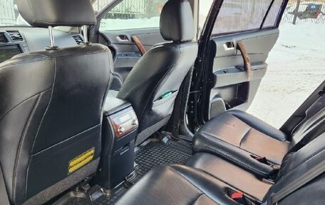 Toyota Highlander III, 2011 год, 2 199 000 рублей, 4 фотография