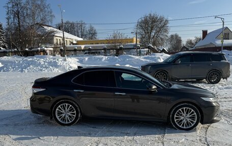 Toyota Camry, 2020 год, 2 800 000 рублей, 7 фотография