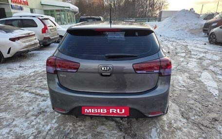 KIA Rio III рестайлинг, 2016 год, 1 390 000 рублей, 5 фотография