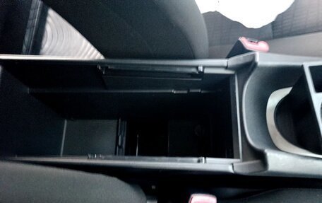 Toyota Avensis III рестайлинг, 2010 год, 1 100 000 рублей, 16 фотография