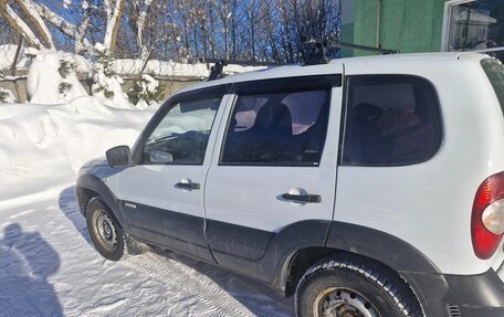 Chevrolet Niva I рестайлинг, 2015 год, 650 000 рублей, 4 фотография