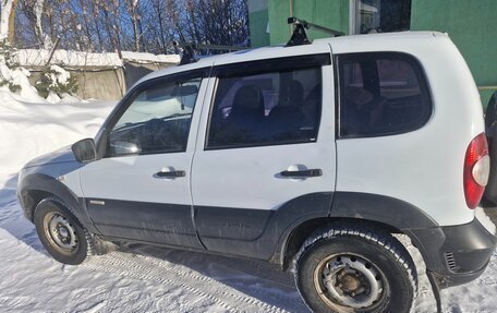 Chevrolet Niva I рестайлинг, 2015 год, 650 000 рублей, 5 фотография
