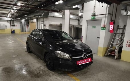 Mercedes-Benz A-Класс, 2016 год, 1 300 000 рублей, 3 фотография