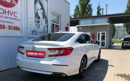 Honda Accord IX рестайлинг, 2018 год, 1 850 000 рублей, 4 фотография
